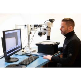 Ryf AG | NIKON SMZ1270 / SMZ1270I für die Wafer-Inspektion